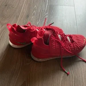 Nike Lebron 18 XVIII X-mas In LA size 9.5 Nike | Shoes | Nike Lebron 8 Xviii Xmas In La Size 95 | Poshmark main image 4